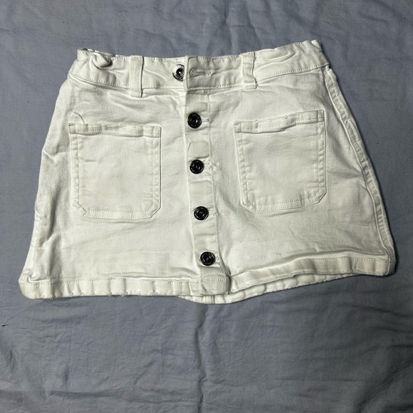 Zara Other - Zara Kids White Button-Front Mini Skirt